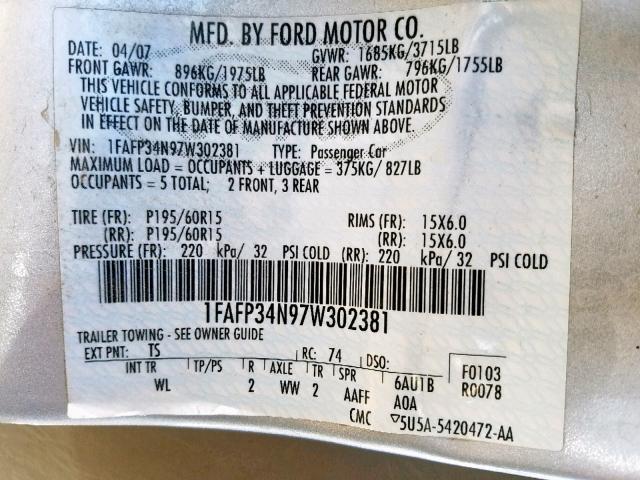 1FAFP34N97W302381 - 2007 FORD FOCUS ZX4 SILVER photo 10