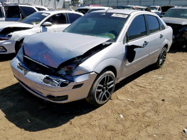 1FAFP34N97W302381 - 2007 FORD FOCUS ZX4 SILVER photo 2