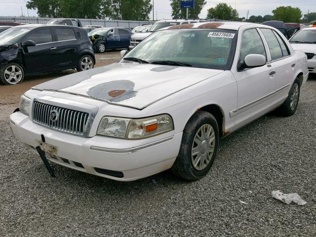 2MEFM74V16X612617 - 2006 MERCURY GRAND MARQ WHITE photo 2