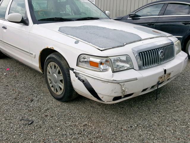 2MEFM74V16X612617 - 2006 MERCURY GRAND MARQ WHITE photo 9