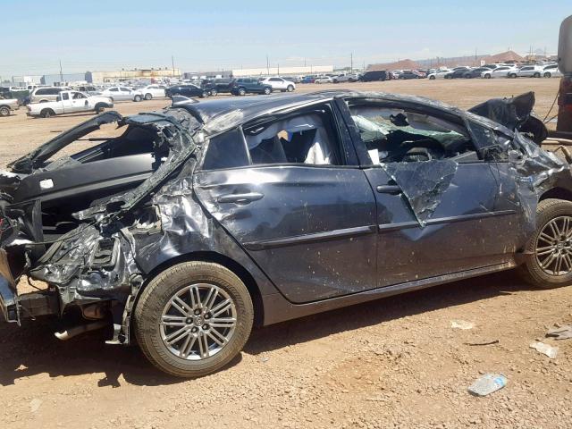 JTDKARFP8H3002068 - 2017 TOYOTA PRIUS PRIM 石墨色 照片 9