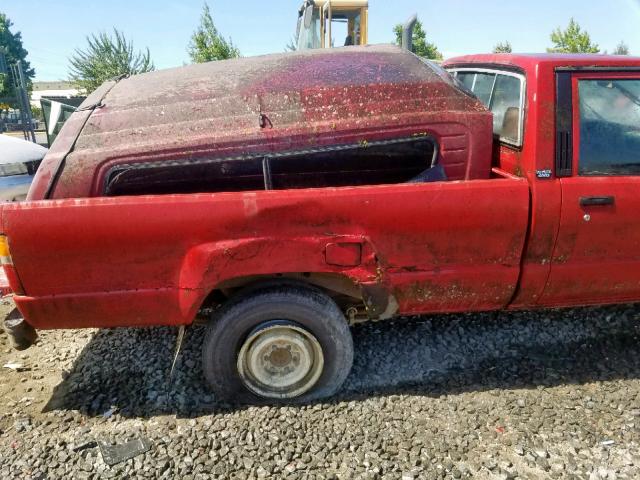 JT4RN64D4G5034674 - 1986 TOYOTA PICKUP RN6 RED photo 9