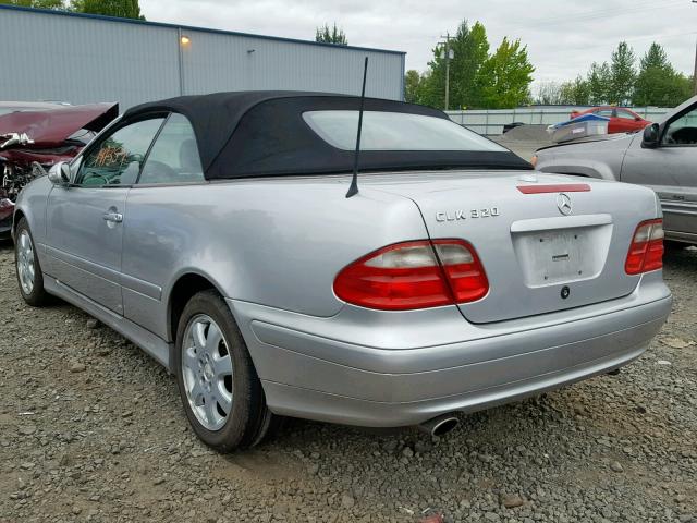 WDBLK65GX1T080003 - 2001 MERCEDES-BENZ CLK 320 SILVER photo 3