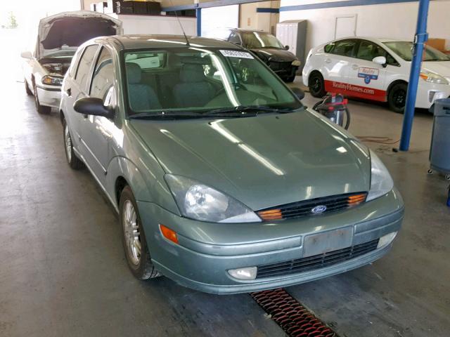 3FAFP37364R105032 - 2004 FORD FOCUS ZX5 GREEN photo 1