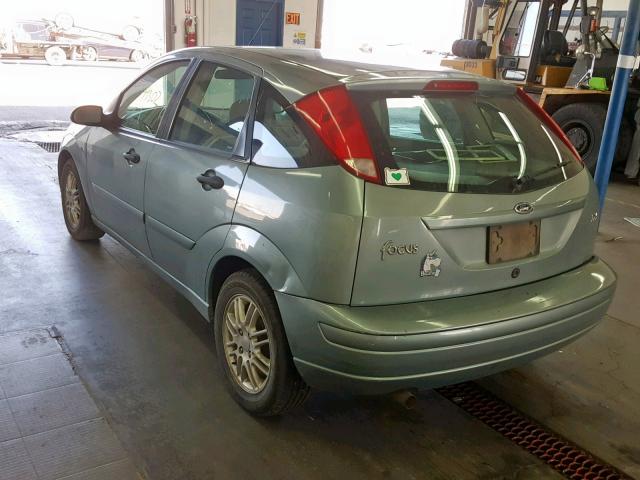 3FAFP37364R105032 - 2004 FORD FOCUS ZX5 GREEN photo 3