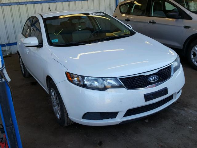 KNAFU4A29B5415634 - 2011 KIA FORTE EX WHITE photo 1