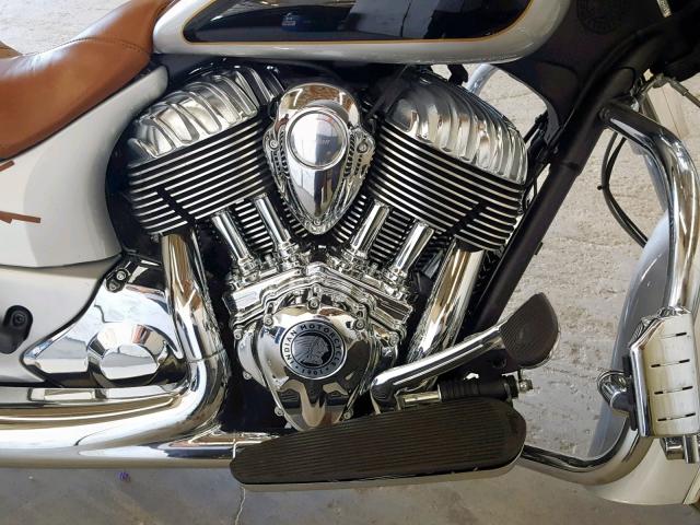 56KCCVAAXG3337660 - 2016 INDIAN MOTORCYCLE CO. CHIEF VINT SILVER photo 7