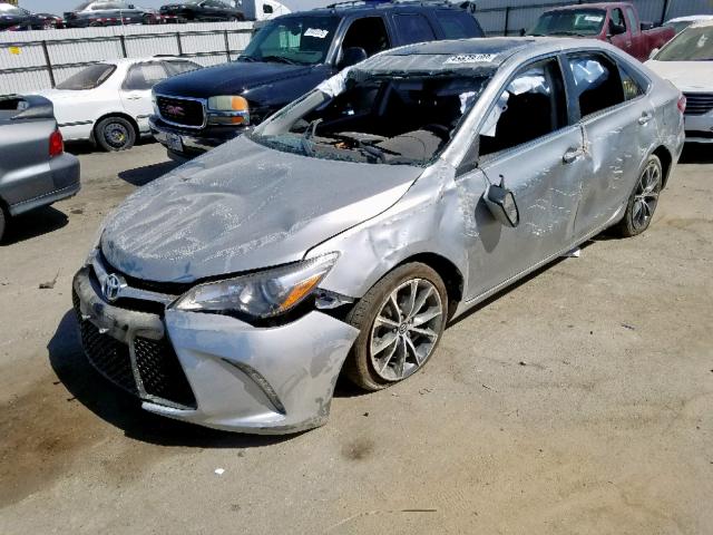 4T1BF1FK5HU354537 - 2017 TOYOTA CAMRY LE SILVER photo 2