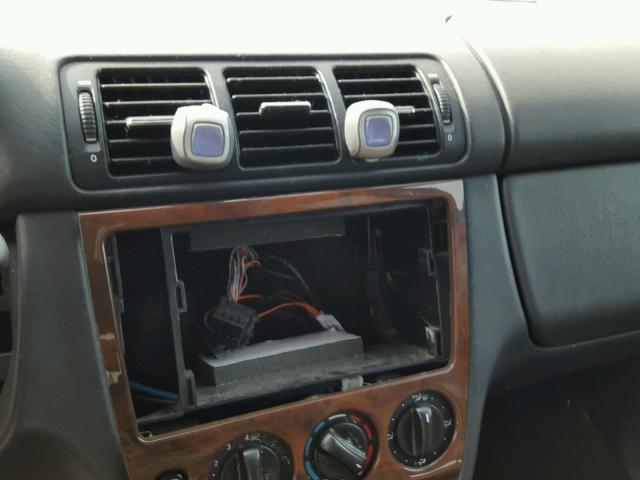 4JGAB72E21A233868 - 2001 MERCEDES-BENZ ML 430 白色 照片 9