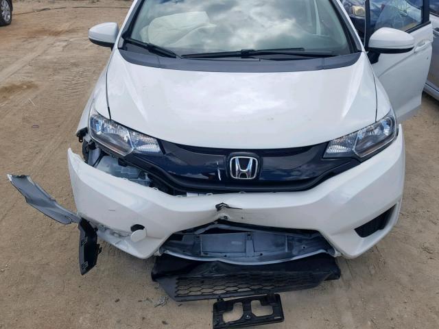 JHMGK5H52HS016172 - 2017 HONDA FIT LX WHITE photo 9