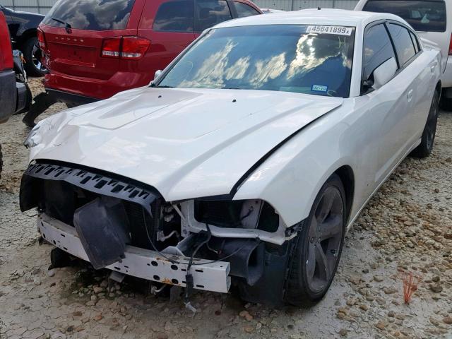 2C3CDXHG9DH611811 - 2013 DODGE CHARGER SX WHITE photo 2