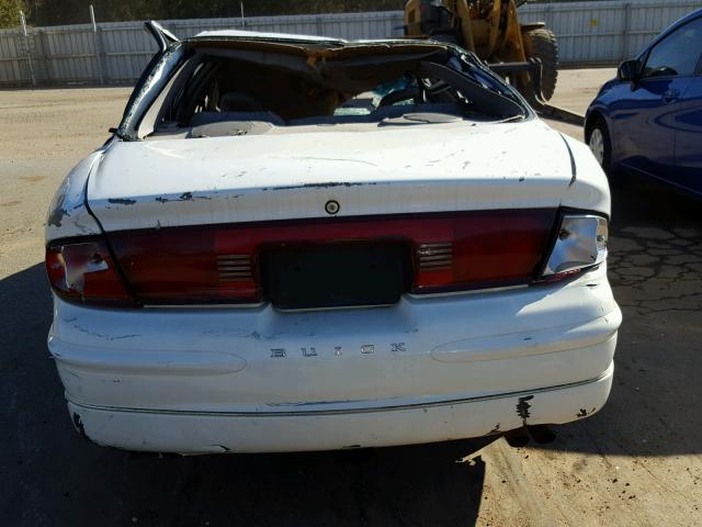 2G4WB55K6Y1172542 - 2000 BUICK REGAL LS WHITE photo 9