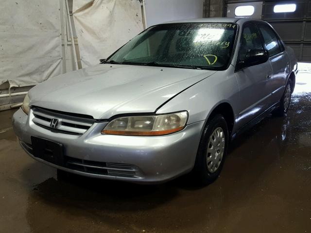 1HGCF86632A019047 - 2002 HONDA ACCORD VAL SILVER photo 2