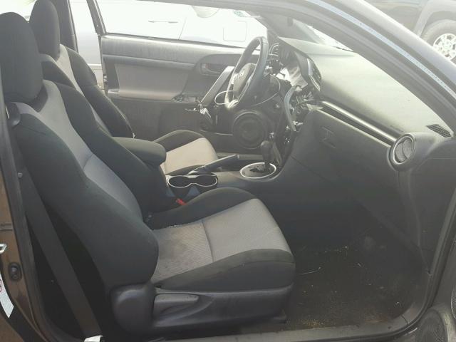 JTKJF5C78FJ002745 - 2015 TOYOTA SCION TC SILVER photo 5