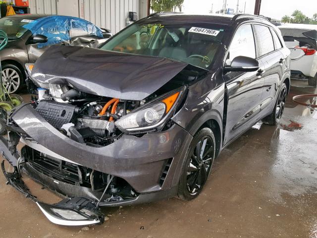 KNDCC3LC1J5133382 - 2018 KIA NIRO EX GRAY photo 2