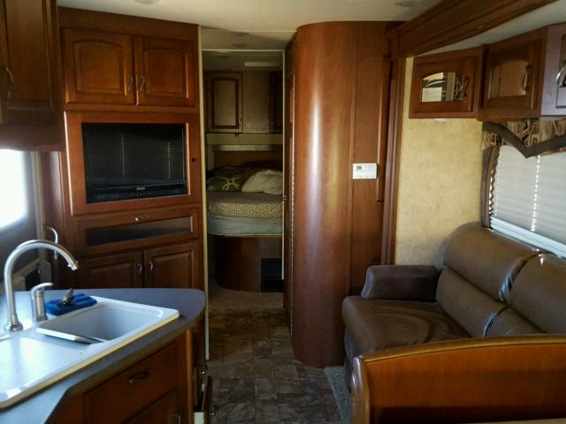 1FDXE4FS0CDA30298 - 2012 JAYCO GREYHAWK WHITE photo 6