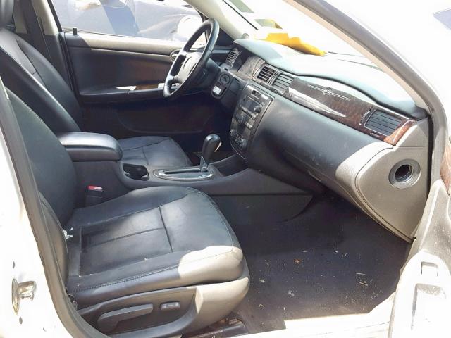 2G1WC5E32D1220616 - 2013 CHEVROLET IMPALA LTZ WHITE photo 5