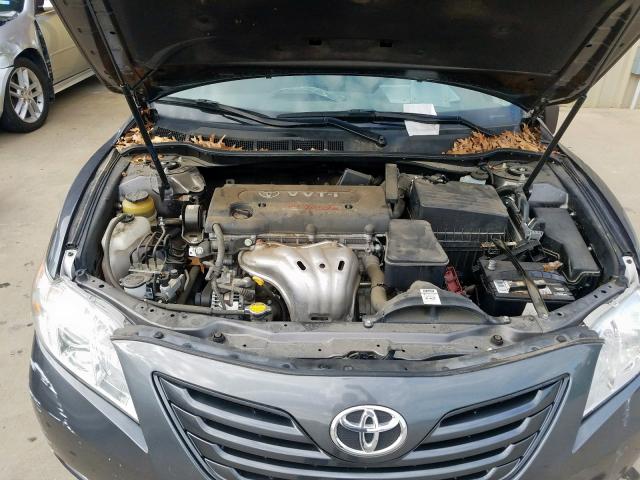 4T4BE46K08R032138 - 2008 TOYOTA CAMRY CE GRAY photo 7