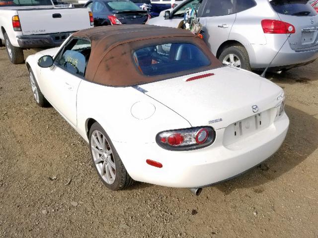 JM1NC25F060106270 - 2006 MAZDA MX-5 MIATA WHITE photo 3