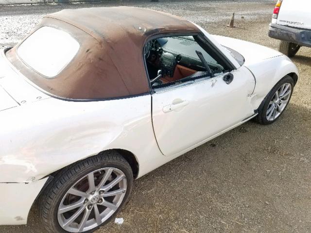 JM1NC25F060106270 - 2006 MAZDA MX-5 MIATA WHITE photo 9