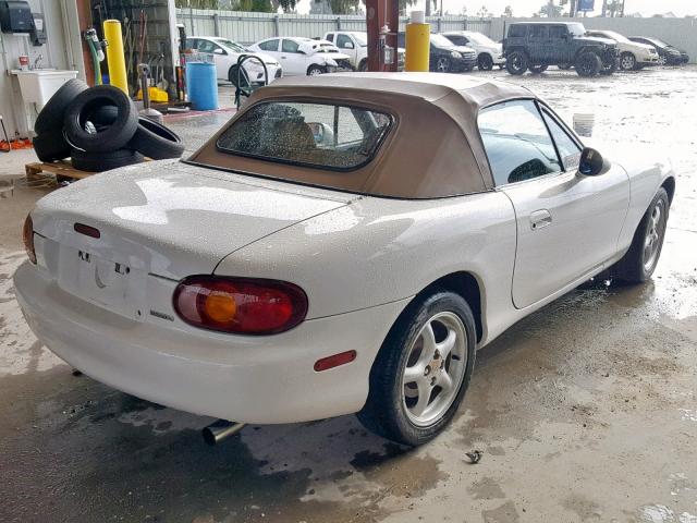 JM1NB3533X0122155 - 1999 MAZDA MX-5 MIATA WHITE photo 4