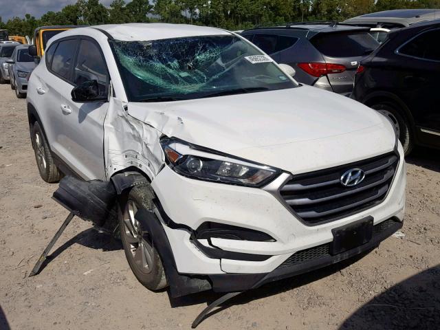 KM8J23A45HU468095 - 2017 HYUNDAI TUCSON SE WHITE photo 1