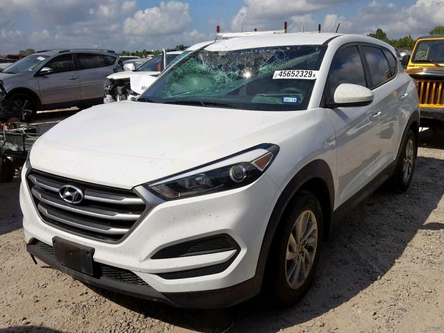 KM8J23A45HU468095 - 2017 HYUNDAI TUCSON SE WHITE photo 2