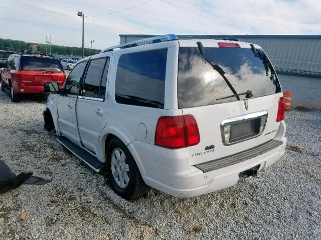 5LMFU27R03LJ03297 - 2003 LINCOLN NAVIGATOR WHITE photo 3