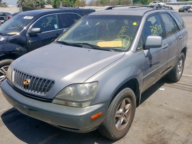 JT6HF10U6Y0102027 - 2000 LEXUS RX 300 GRAY photo 2