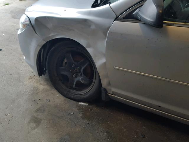 1G1ZB5E02CF321586 - 2012 CHEVROLET MALIBU LS 银色 照片 9