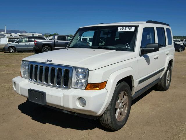 1J8HG48K98C234989 - 2008 JEEP COMMANDER WHITE photo 2