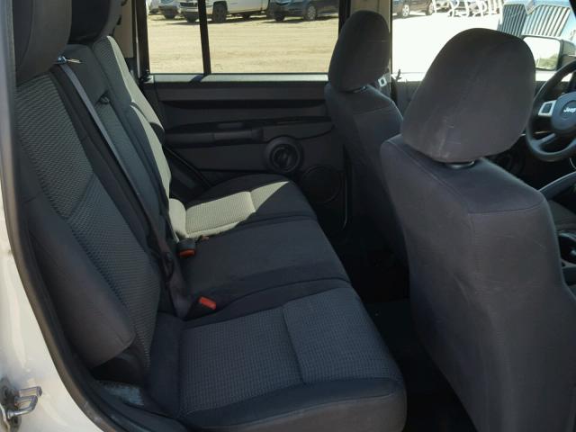 1J8HG48K98C234989 - 2008 JEEP COMMANDER WHITE photo 6