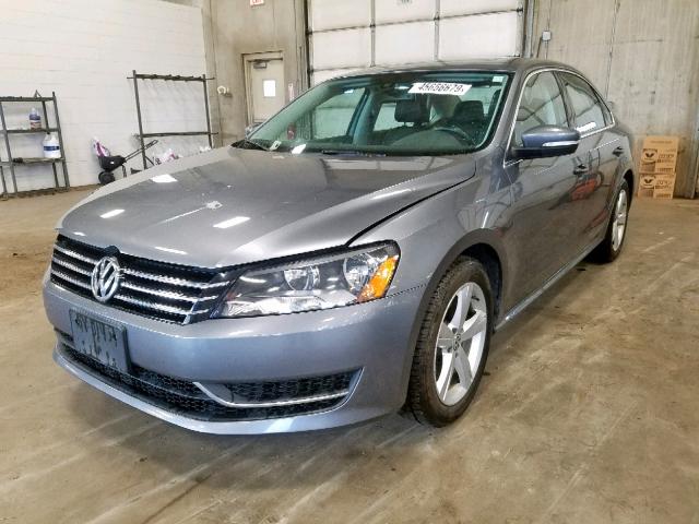 1VWBP7A37DC046013 - 2013 VOLKSWAGEN PASSAT SE GRAY photo 2