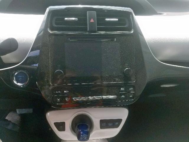 JTDKARFP4H3042745 - 2017 TOYOTA PRIUS PRIM 灰色 照片 9