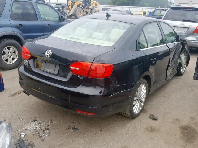 3VWLL7AJ8DM392200 - 2013 VOLKSWAGEN JETTA TDI BLACK photo 4