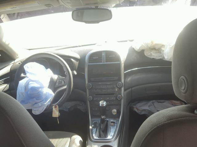 1G11B5SA9DF146488 - 2013 CHEVROLET MALIBU LS 银色 照片 9