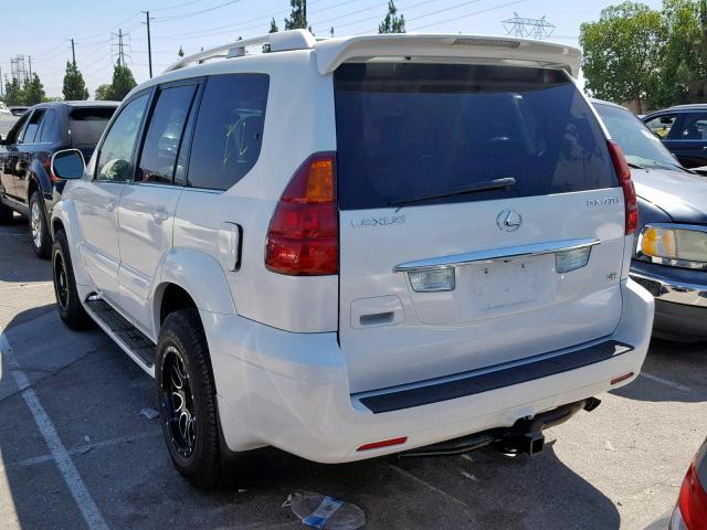 JTJBT20X640035816 - 2004 LEXUS GX 470 WHITE photo 3