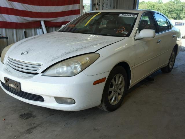 JTHBF30G625014446 - 2002 LEXUS ES 300 WHITE photo 2