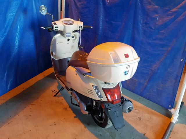 LC2D2H122CC100451 - 2012 KYMCO USA INC LIKE 200I CREAM photo 3