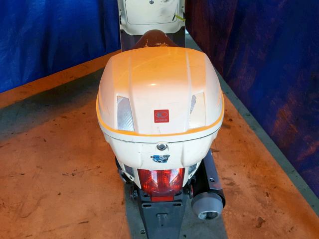 LC2D2H122CC100451 - 2012 KYMCO USA INC LIKE 200I CREAM photo 6