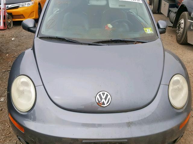 3VWSF31Y46M308353 - 2006 VOLKSWAGEN NEW BEETLE ნაცრისფერი ფოტო 7