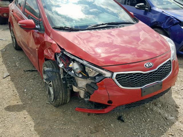 KNAFX4A89G5524372 - 2016 KIA FORTE EX RED photo 9