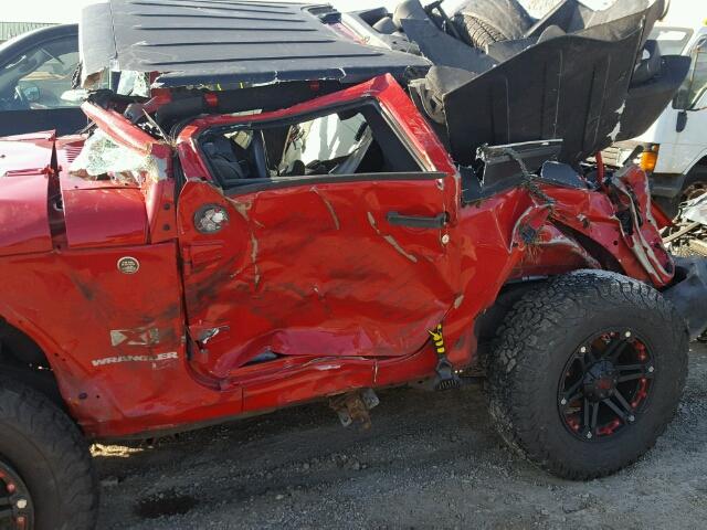 1J4FA24128L617975 - 2008 JEEP WRANGLER X RED photo 10