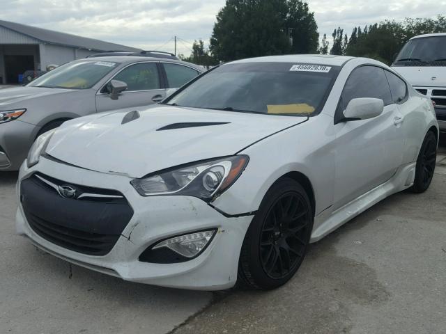 KMHHT6KD0DU102003 - 2013 HYUNDAI GENESIS CO WHITE photo 2