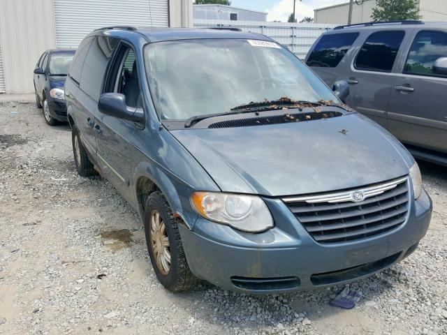 2A4GP54L87R205717 - 2007 CHRYSLER TOWN & COU GREEN photo 1