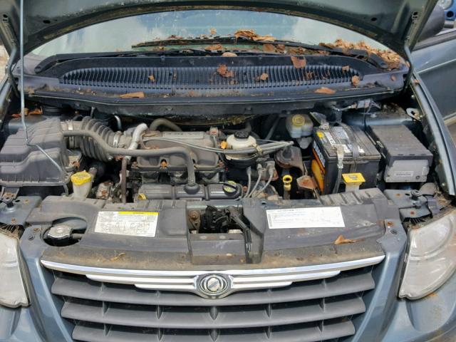 2A4GP54L87R205717 - 2007 CHRYSLER TOWN & COU GREEN photo 7