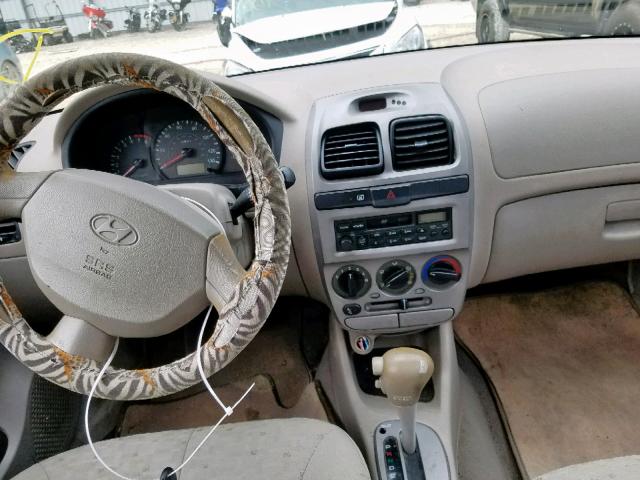 KMHCG45C73U462146 - 2003 HYUNDAI ACCENT GL WHITE photo 9