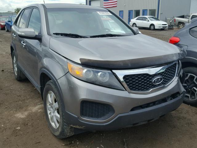 5XYKT3A17CG218864 - 2012 KIA SORENTO BA GRAY photo 1