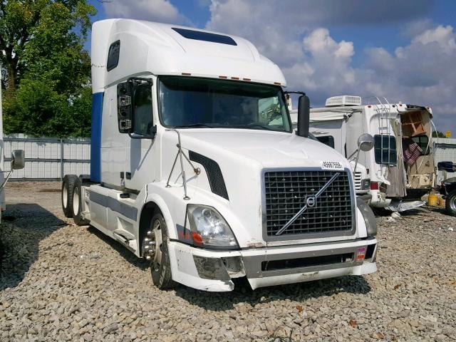 4V4NC9GH65N397998 - 2005 VOLVO VN VNL WHITE photo 1