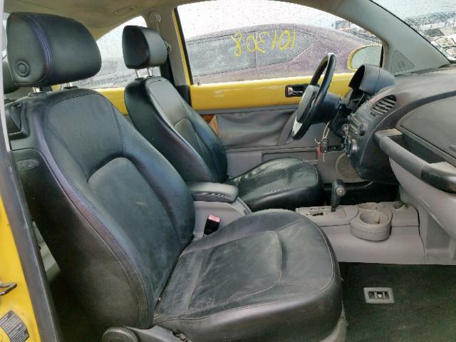3VWCK31C35M414599 - 2005 VOLKSWAGEN NEW BEETLE 黄色 照片 5